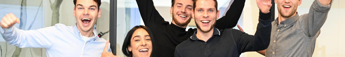 Juichende collega's